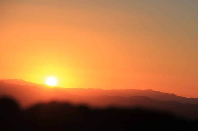 Sunset over the mountains from Panther's Peak